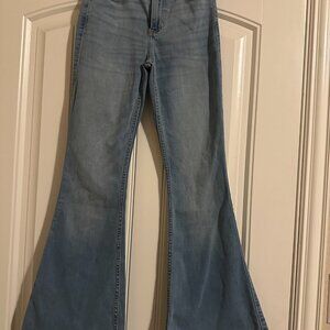 Hollister Flare Jeans | Light Wash | New With Tags | Size 0S